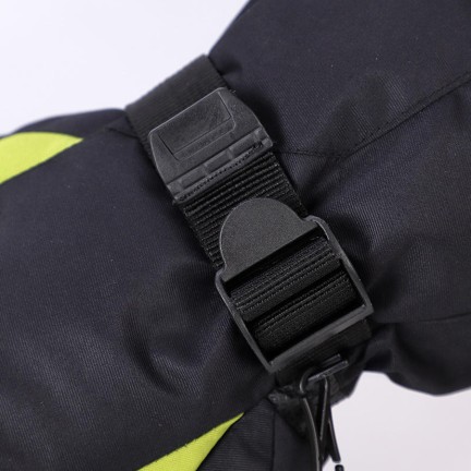 Multifunctional Winter Waterproof and Warm Sports Gloves